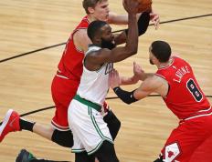 雷火竞技-Scout在篮网比赛中回归赛场，大胜引发热议！的简单介绍